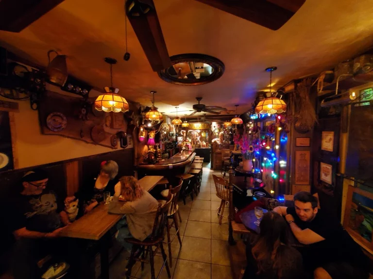 Karma Brew, a dog-friendly restaurant in Sacramento, California