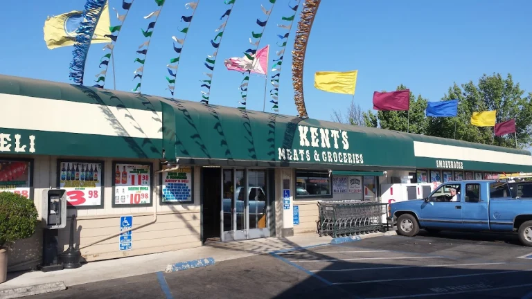 Kent's Meat and Grocery, a dog-friendly restaurant in Redding, California