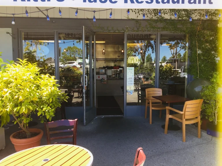 Kitti's Place, a dog-friendly restaurant in Sausalito, California