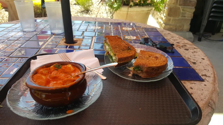 La Bou Bakery & Cafe