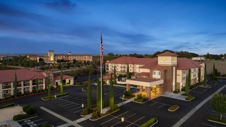 La Quinta Paso Robles