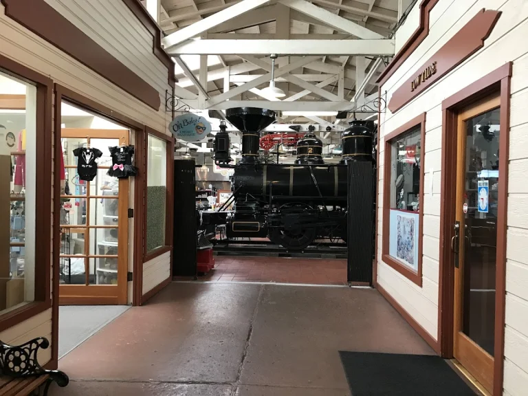 Laurel Deli & Desserts, Fort Bragg