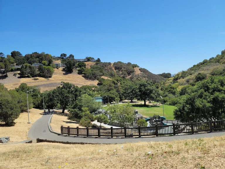 Laurelwood Park