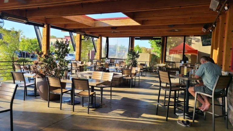 Lazy Dog Restaurant & Bar, a dog-friendly restaurant in Roseville, California