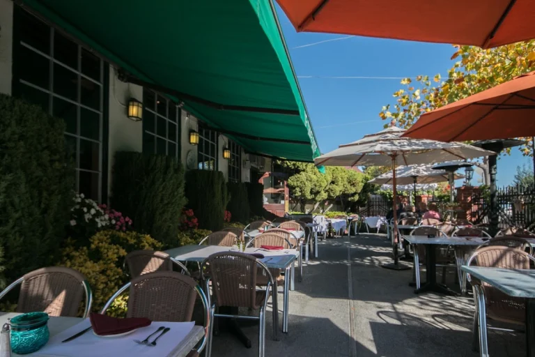Le Chalet Basque Restaurant, a dog-friendly restaurant in San Rafael, California