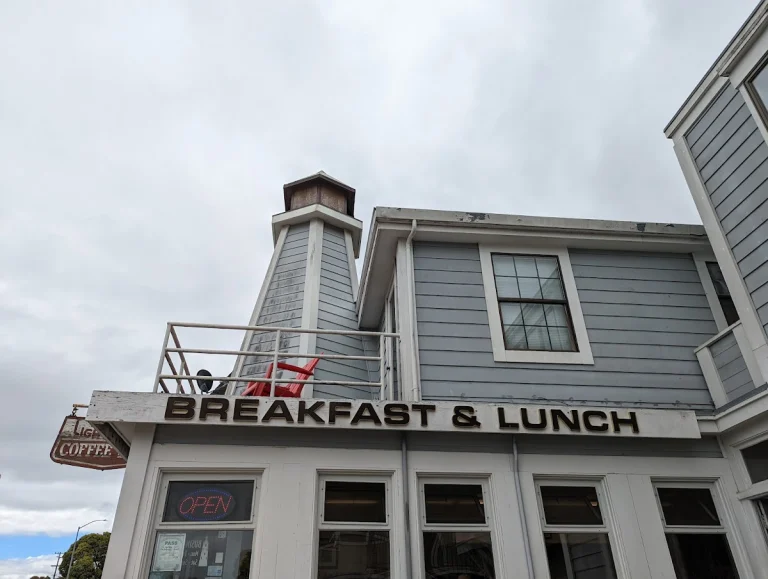 Lighthouse Café, a dog-friendly restaurant in Sausalito, California