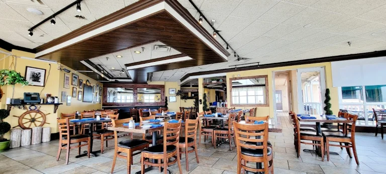 Louie Linguini's, a dog-friendly restaurant in Monterey, California