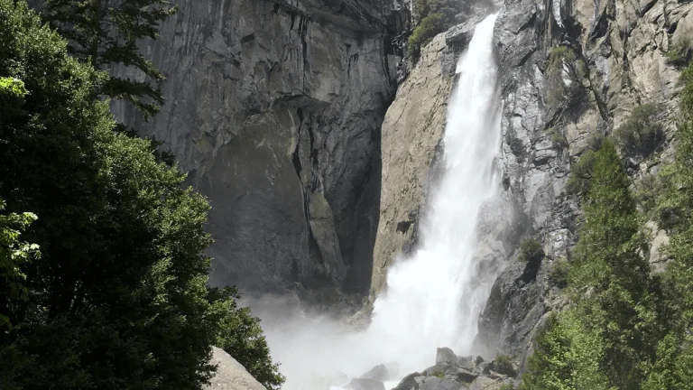 Lower Yosemite Fall
