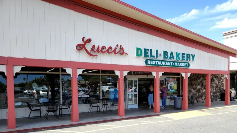 Lucci's Gourmet Foods, Huntington Beach