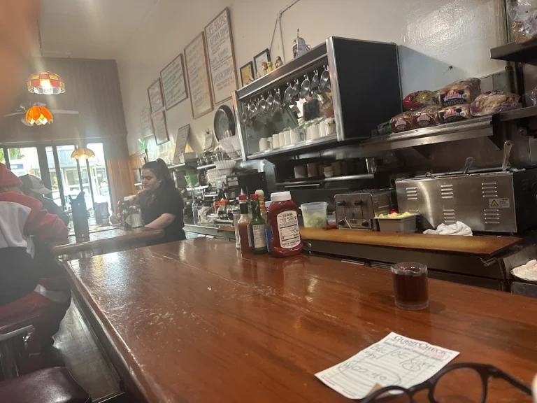 Lundy's Home Cooking, a dog-friendly restaurant in San Rafael, California