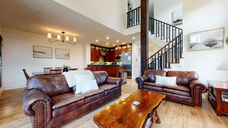 Mammoth Sierra Reservations — dog-friendly vacation rentals in Mammoth Lakes