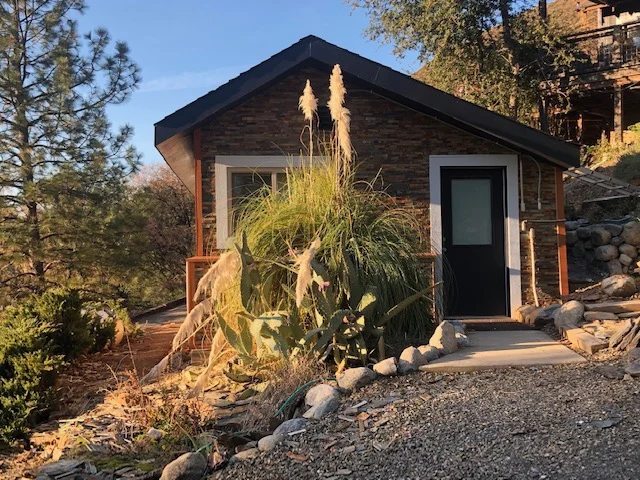 Manzanita Guest House — dog-friendly vacation rentals in Midpines