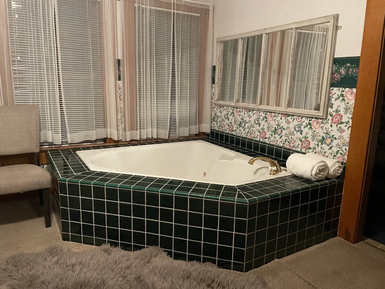 McCloud Hotel Google Places photo
