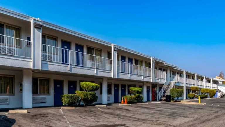 Motel 6 Concord