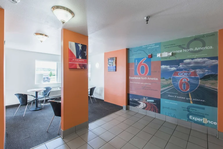 Motel 6 Palm Desert