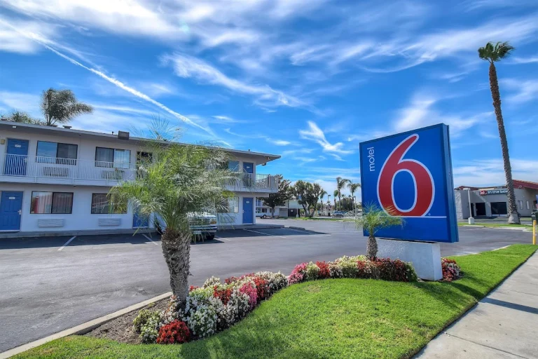 Motel 6 Stanton, a dog-friendly hotel in Stanton, California