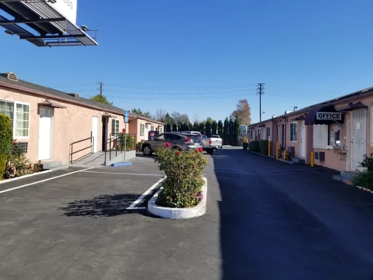 Motel 6 - Van Nuys, a dog-friendly hotel in Van Nuys, California