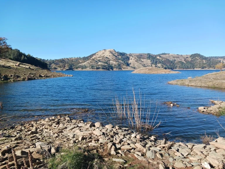 New Melones Lake