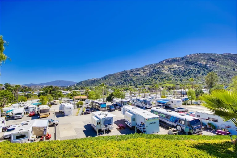Oak Creek RV Resort, El Cajon