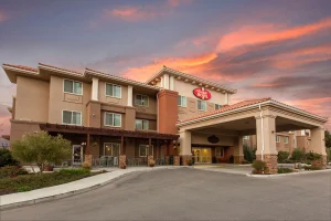 Oaks Hotel