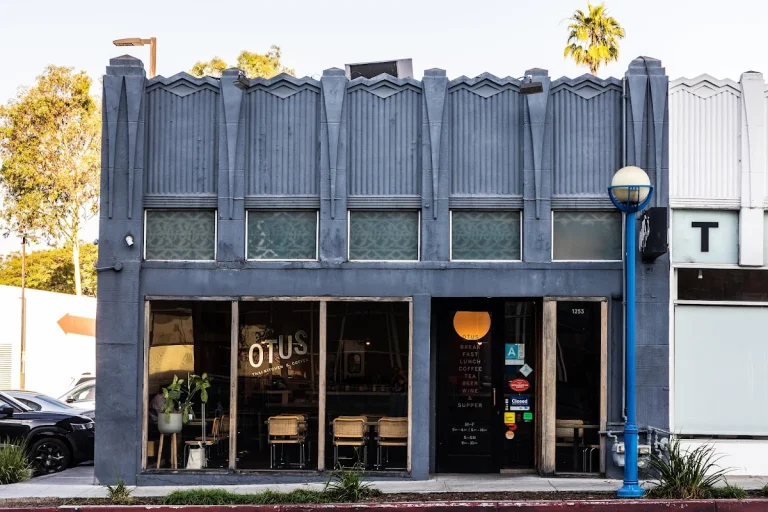 Otus Thai Kitchen & Coffee, West Hollywood