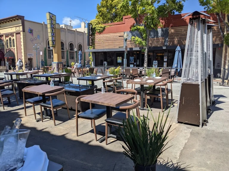 Pacific Catch, a dog-friendly restaurant in Campbell, California