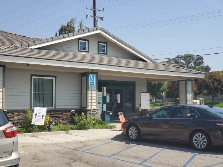 Park Animal Hospital, a dog-friendly veterinary clinic in Simi Valley, California