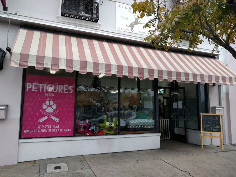 Paw Pleasers, a dog-friendly pet supply store in San Diego, California