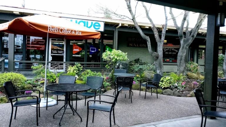 Peet's Coffee, a dog-friendly coffee shop in Concord, California