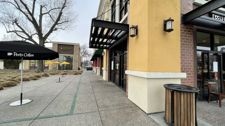 Peet’s Coffee & Tea