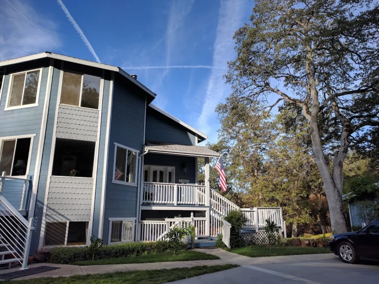 Ravensbrook Bed and Breakfast, a dog-friendly lodging in Coarsegold, California