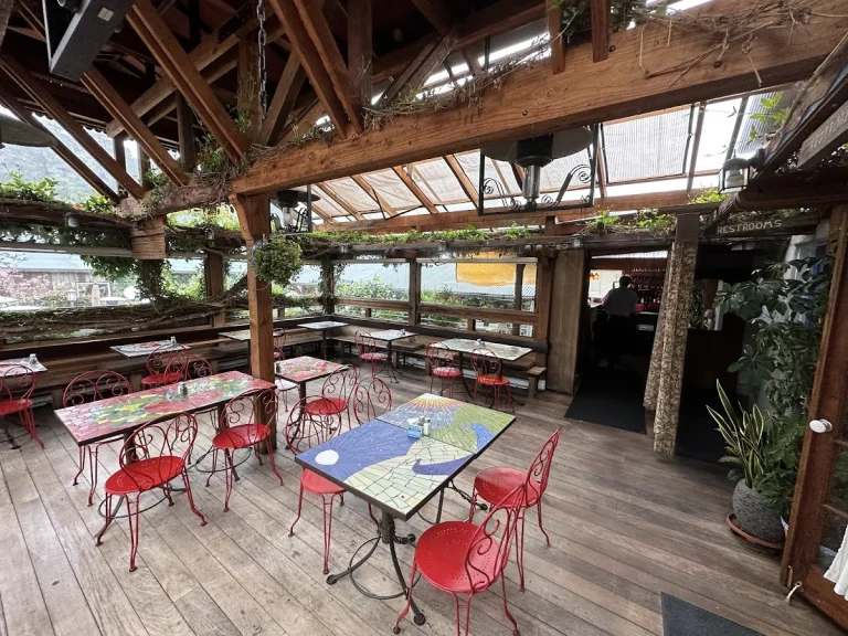 Robin's Restaurant, Cambria