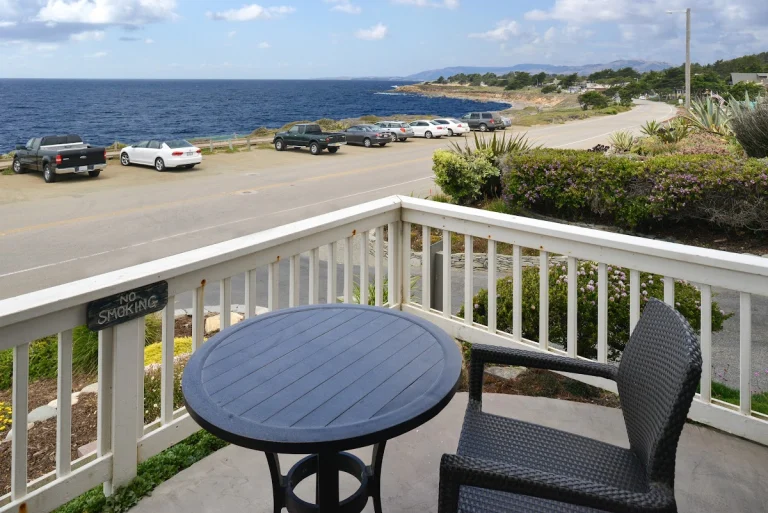 Sand Pebbles Inn, Cambria