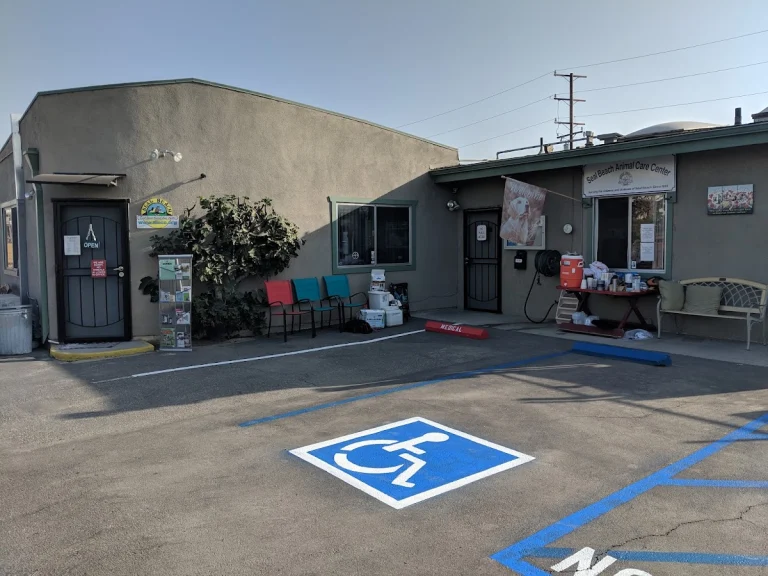 Seal Beach Animal Care Center, a dog-friendly animal rescue in Seal Beach, California