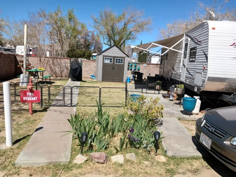 Sierra Trails RV Park, a dog-friendly campground in Mojave, California