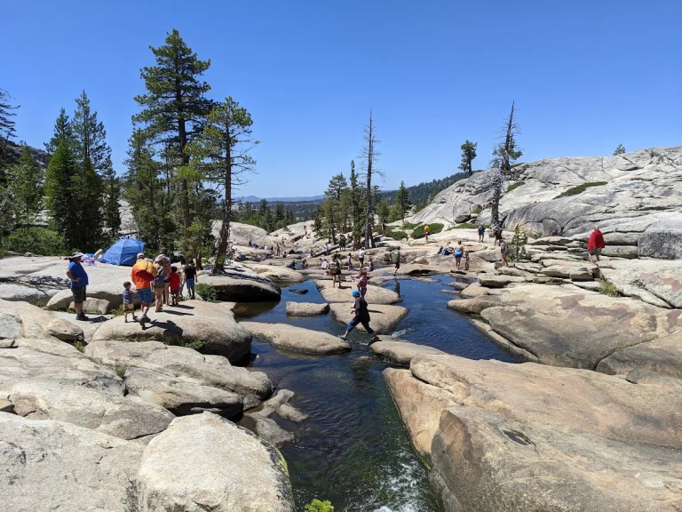 Silver Lake East, a dog-friendly attraction in El Dorado, California