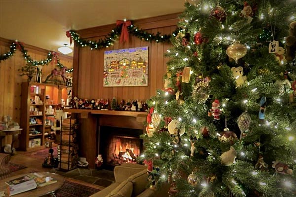 Stanford Inn Christmas Special