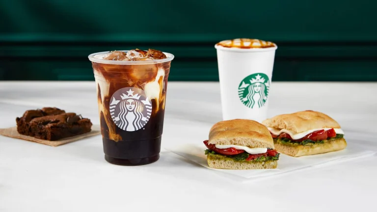 Starbucks Coffee, a dog-friendly coffee shop in Hollister, California