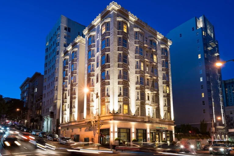 The Alise, a dog-friendly restaurant in San Francisco, California