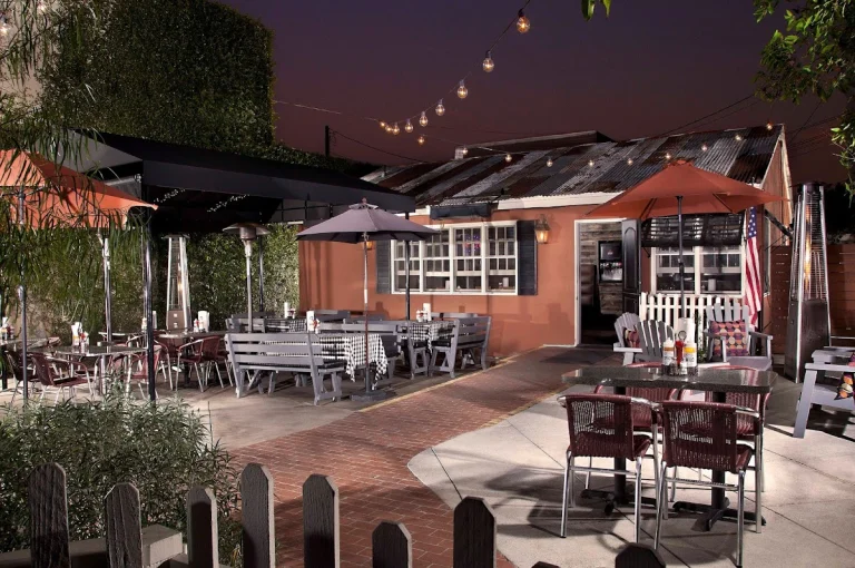 The Beach Pit BBQ, Costa Mesa