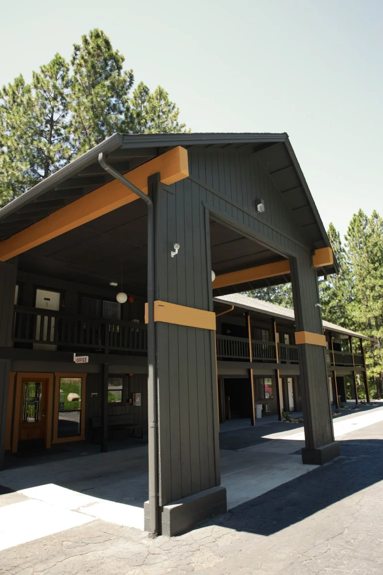The Christmas Tree Inn, a dog-friendly hotel in Mi Wuk Village, California
