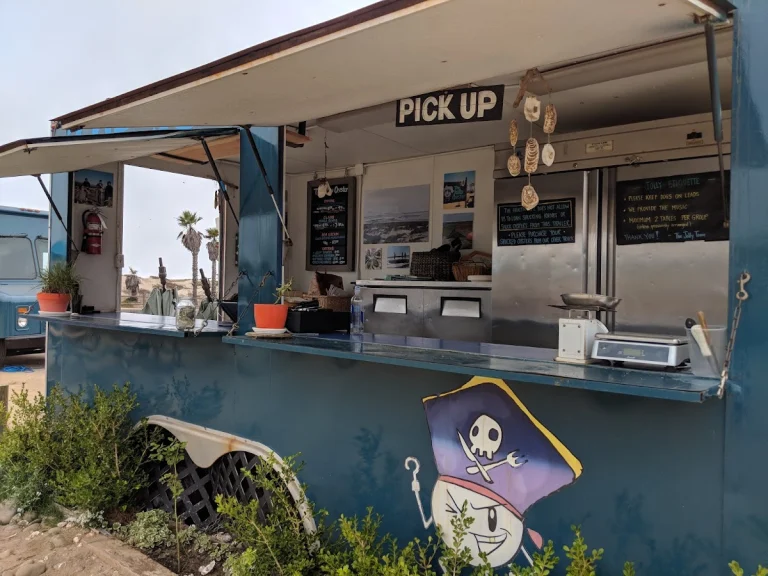 The Jolly Oyster, Ventura