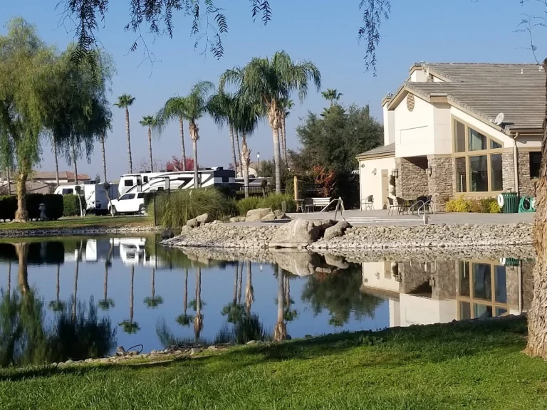 The Lakes RV & Golf Resort, a dog-friendly campground in Chowchilla, California