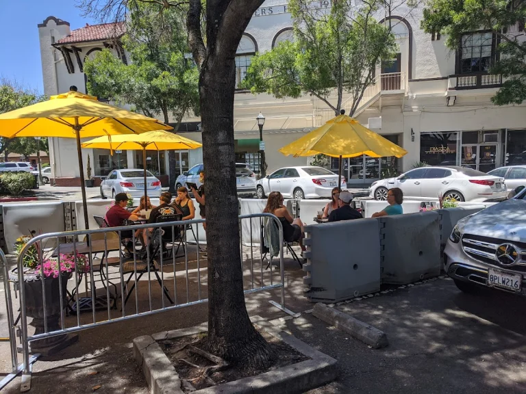 The Riata Diner & Tavern, Livermore