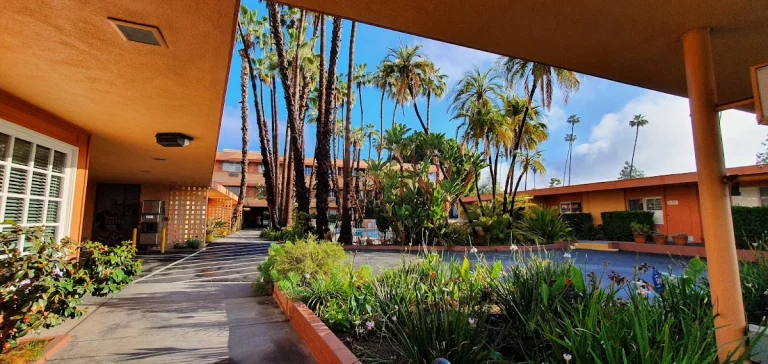 The Saga Motor Hotel, a dog-friendly hotel in Pasadena, California