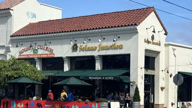 The Sunny Side Cafe, a dog-friendly restaurant in Albany, California