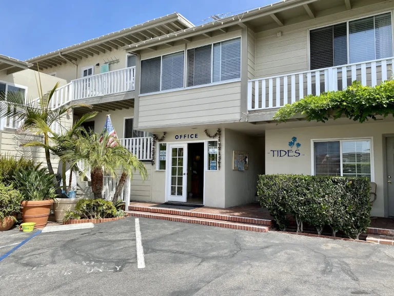 The Tides, a dog-friendly restaurant in Laguna Beach, California