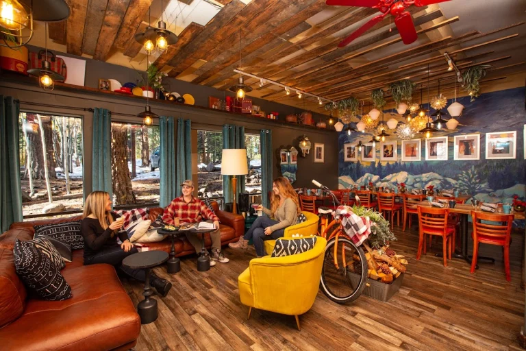 Tomaato's, a dog-friendly restaurant in Incline Village, California