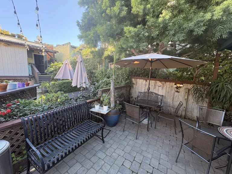 Top Dog Coffee Bar, a dog-friendly coffee shop in Morro Bay, California