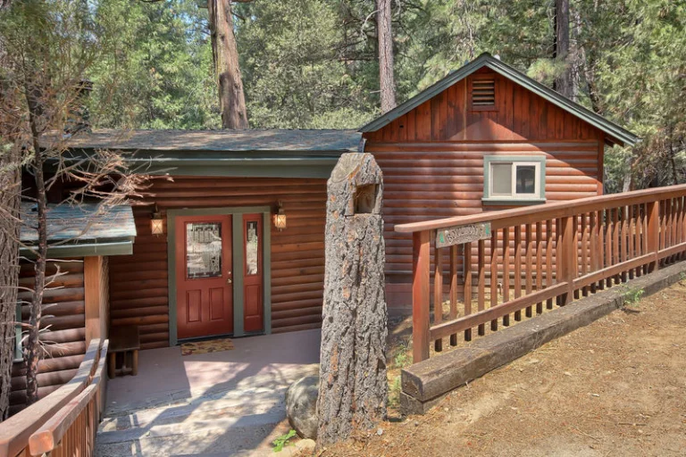 The Tree House — dog-friendly vacation rentals in Mariposa